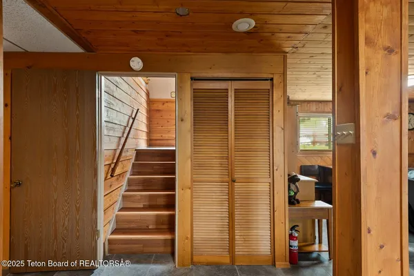 $485,000 | 469 South Madison Avenue, Pinedale, WY 82941