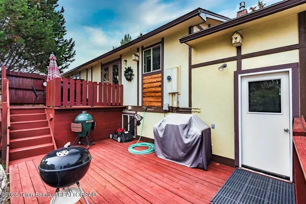 $485,000 | 469 South Madison Avenue, Pinedale, WY 82941