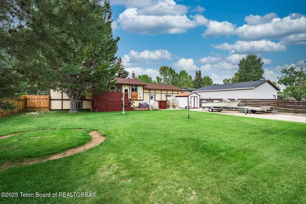 $485,000 | 469 South Madison Avenue, Pinedale, WY 82941