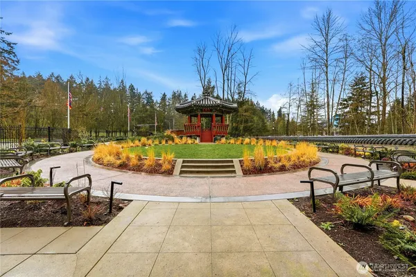 $899,950 | 34027 1st Place South, Federal Way, WA 98003