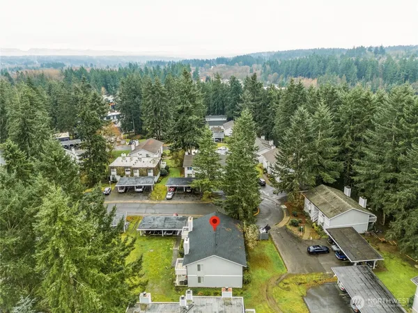 $899,950 | 34027 1st Place South, Federal Way, WA 98003