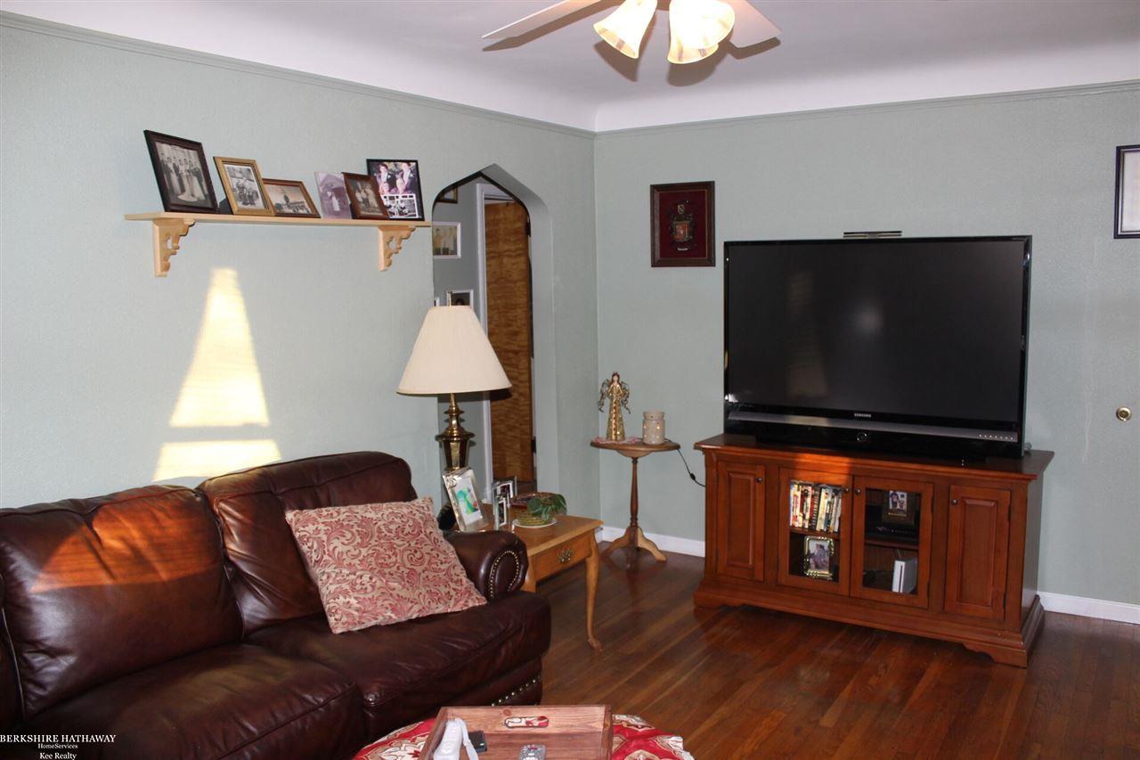 8281 Standard Street Center Line, MI 48015 - Photo 8 of 30