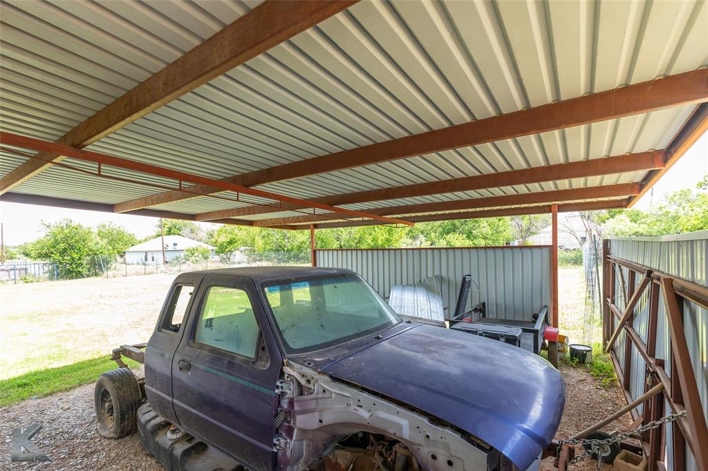 711 South Neches Street Coleman, TX 76834 - Photo 20 of 26 a view of a patio
