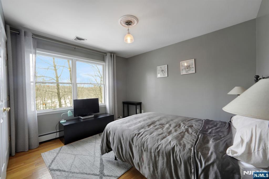 1 Broadway Park Ridge, NJ 07656 - Photo 16 of 33