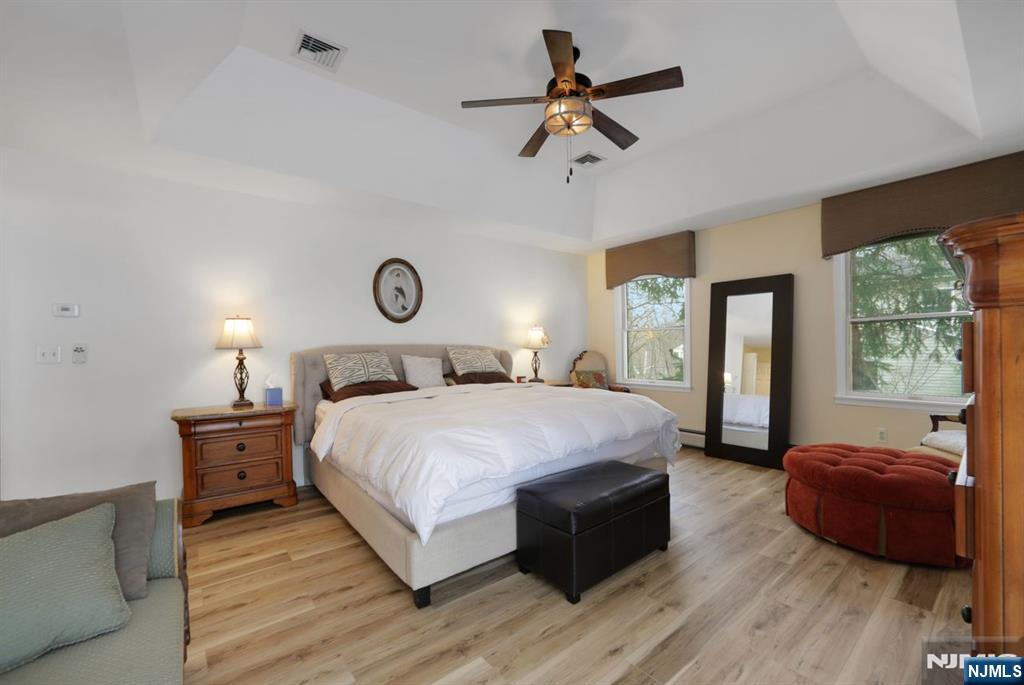 1 Broadway Park Ridge, NJ 07656 - Photo 22 of 33