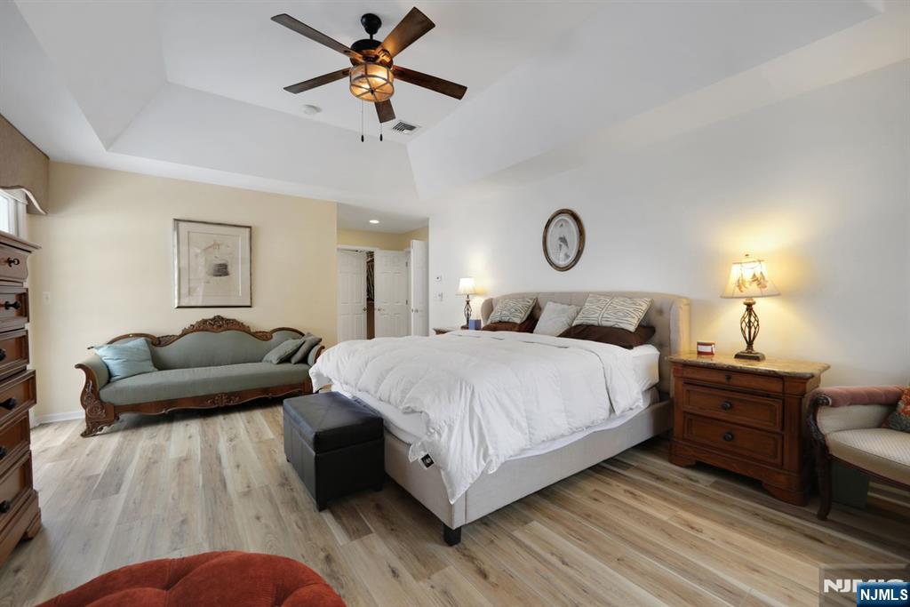 1 Broadway Park Ridge, NJ 07656 - Photo 23 of 33