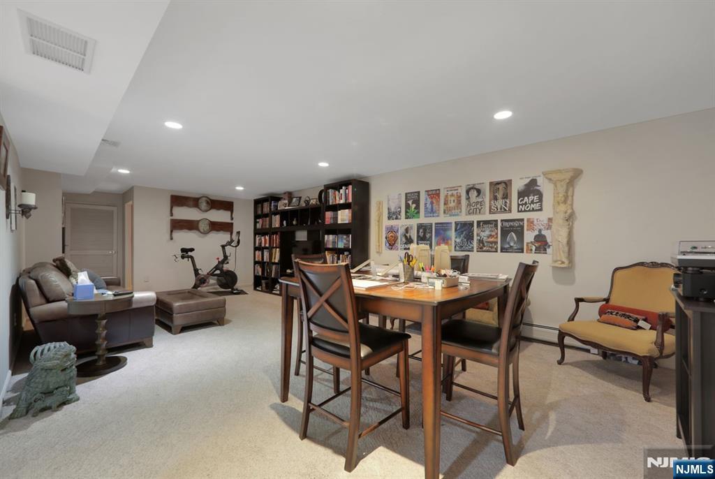 1 Broadway Park Ridge, NJ 07656 - Photo 24 of 33