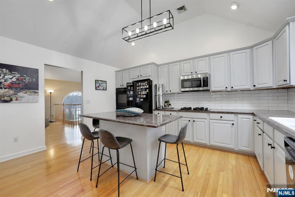 1 Broadway Park Ridge, NJ 07656 - Photo 10 of 33