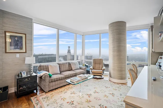 $1,495,000 | 5 Renaissance Square, Unit 23G, White Plains, NY 10601