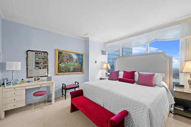 $1,495,000 | 5 Renaissance Square, Unit 23G, White Plains, NY 10601