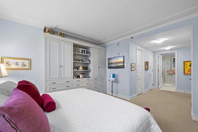 $1,495,000 | 5 Renaissance Square, Unit 23G, White Plains, NY 10601