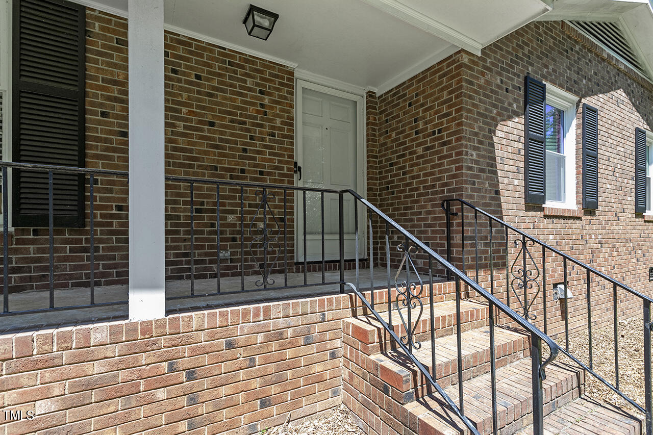 5304 Olive Road Raleigh, NC 27606 - Photo 4 of 35 5304 Olive Road_04