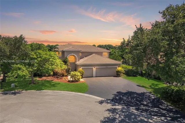 $899,900 | 10922 Northwest 49th Drive, Coral Springs, FL 33076