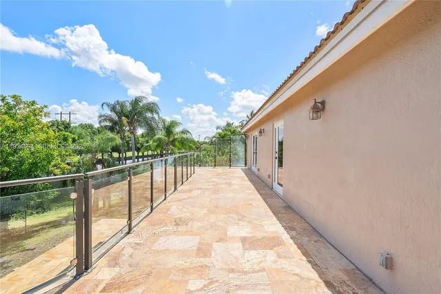 $899,900 | 10922 Northwest 49th Drive, Coral Springs, FL 33076