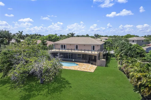 $899,900 | 10922 Northwest 49th Drive, Coral Springs, FL 33076