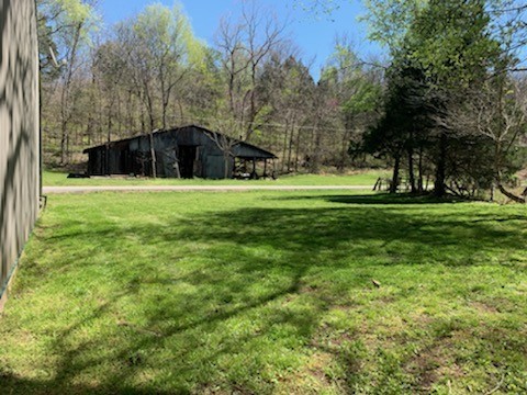 3979 Lem Davis Road Cunningham, TN 37052 - Photo 17 of 39