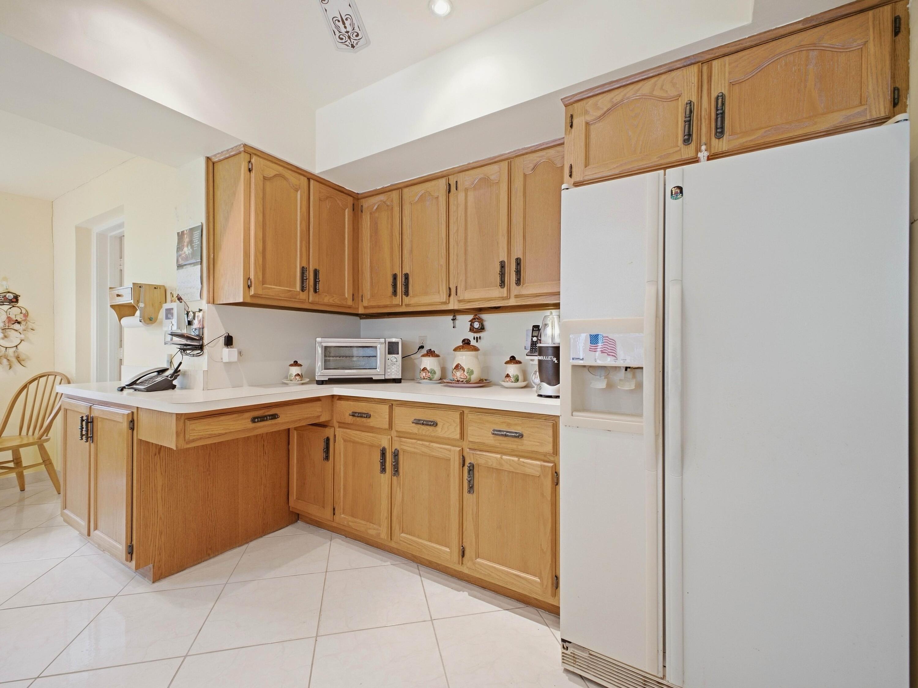 151 Southwest 8th Avenue Boca Raton, FL 33486 - Photo 12 of 39 Kitchen