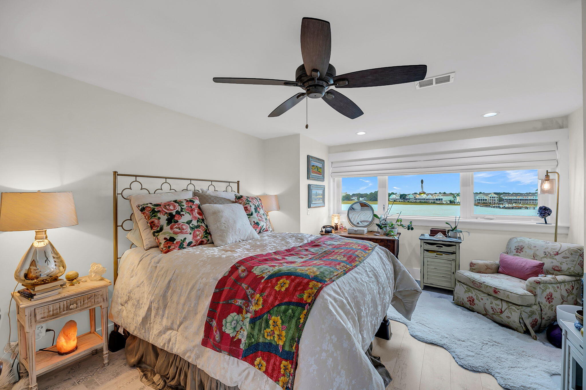 11 Mariners Cay Drive, Unit 11 Folly Beach, SC 29439 - Photo 16 of 27 CREM - 11 Mariners Cay-19