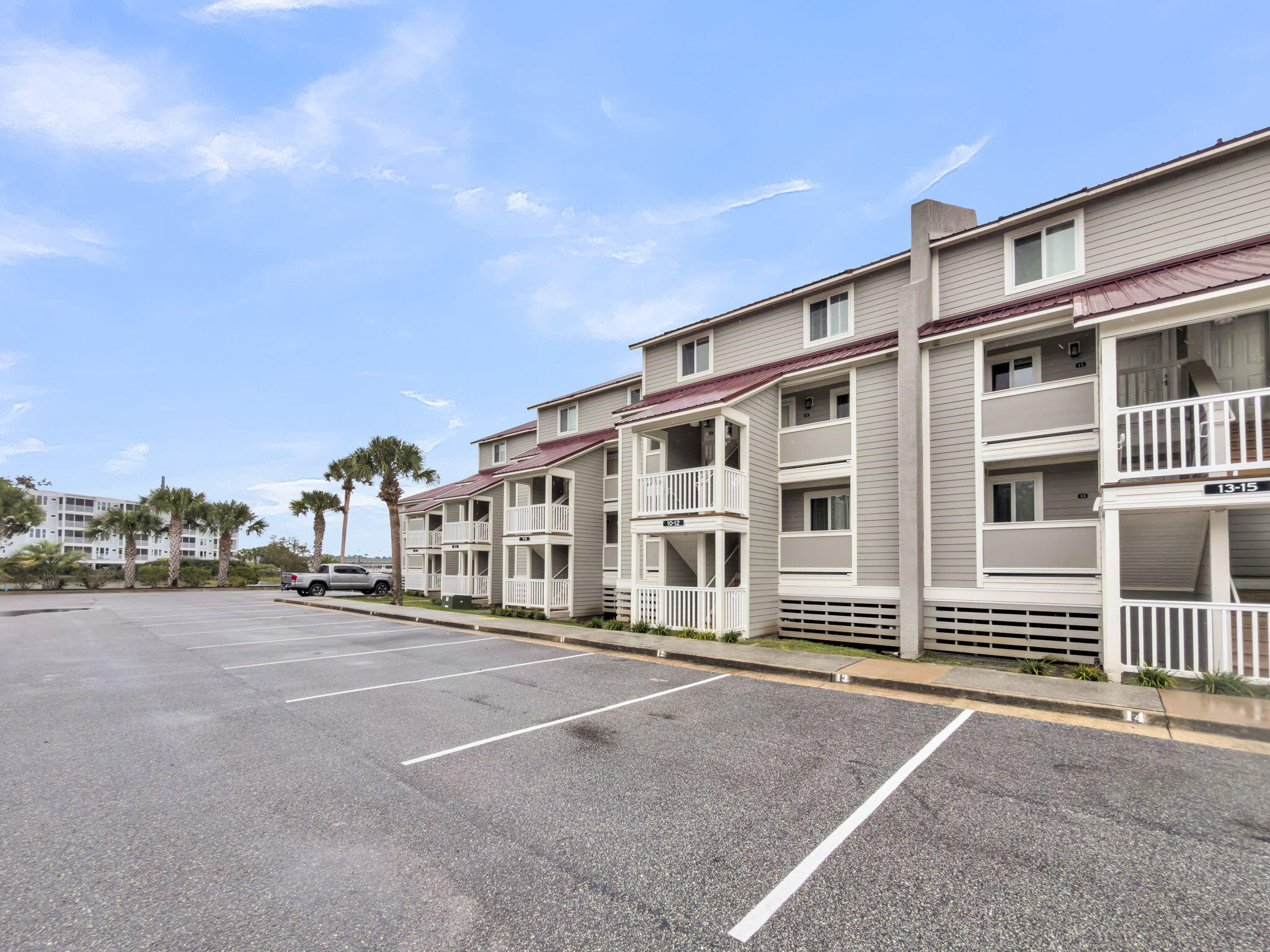 11 Mariners Cay Drive, Unit 11 Folly Beach, SC 29439 - Photo 26 of 27 CREM - 11 Mariners Cay-27
