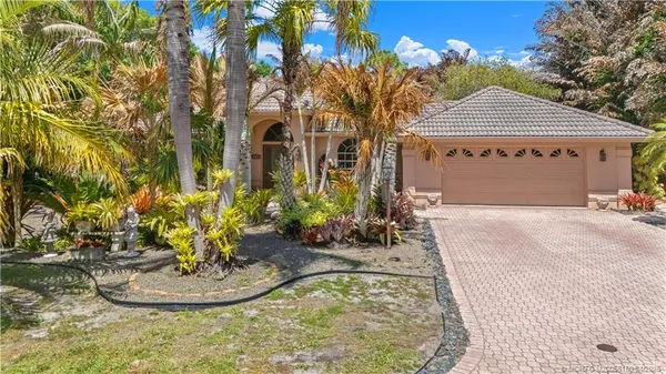 $525,000 | 1915 Southwest Windcross Run, Palm City, FL 34990