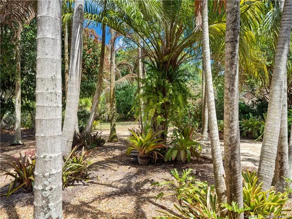 $525,000 | 1915 Southwest Windcross Run, Palm City, FL 34990