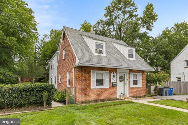 $429,900 | 822 Wyndom Terrace, Secane, PA 19018