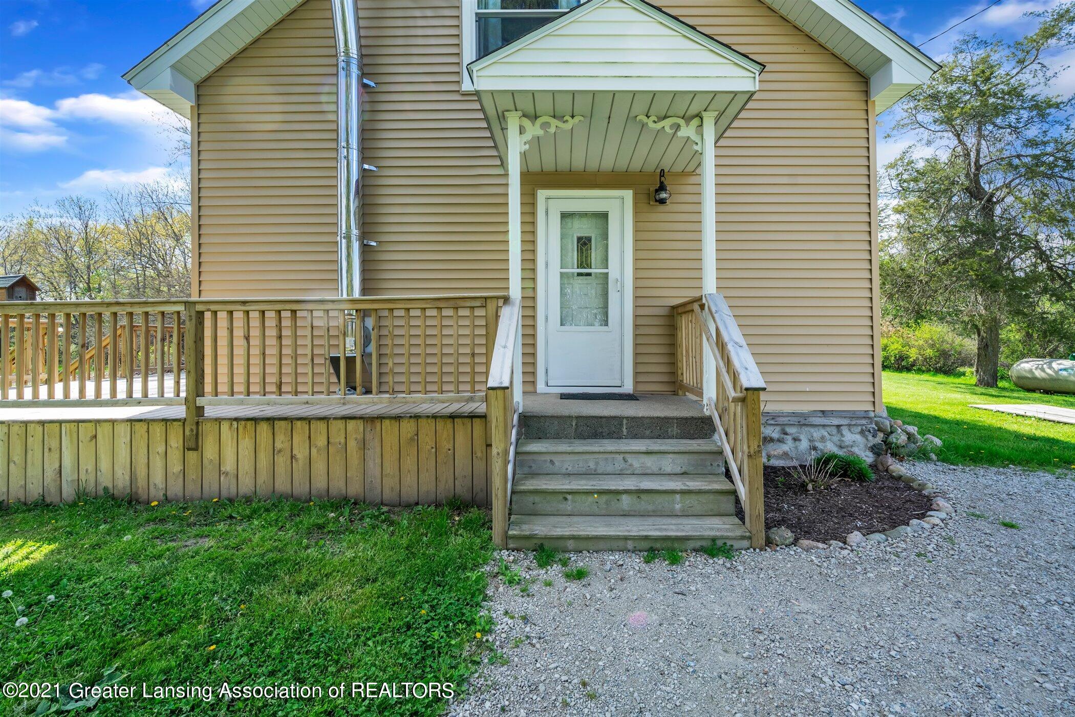 10841 Colby Lake Road Perry, MI 48872 - Photo 52 of 56 52-10841 Colby Lake Rd-Windowstill-Real-