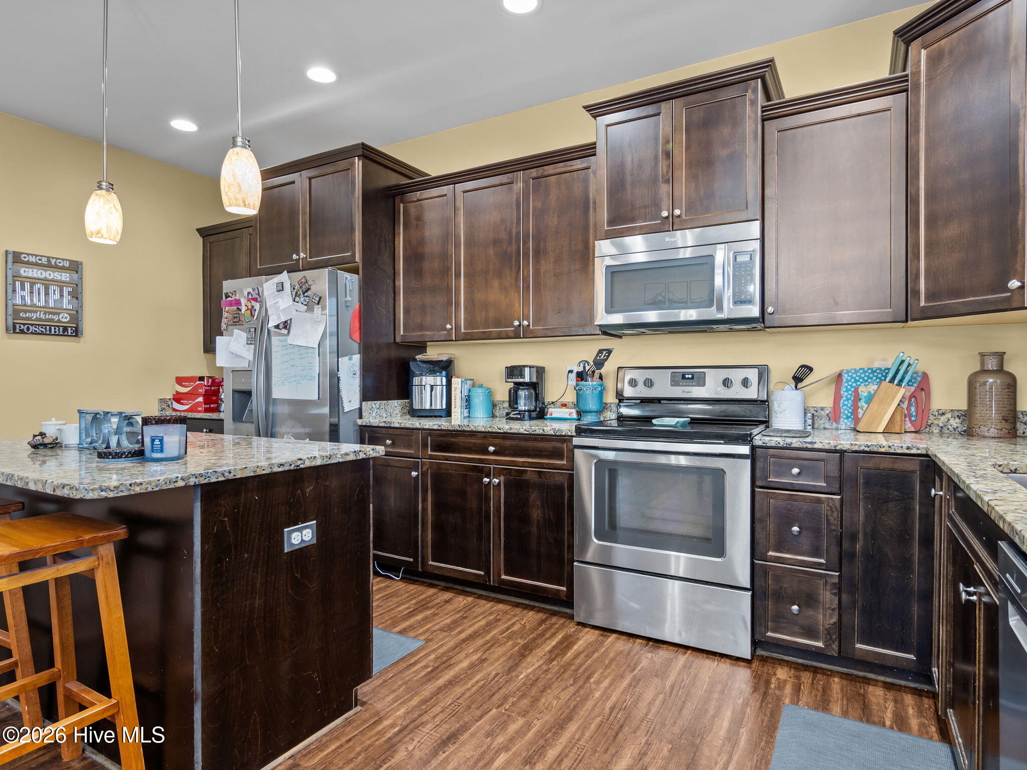 404 Kinroff Drive Hubert, NC 28539 - Photo 19 of 57 Kitchen Bar