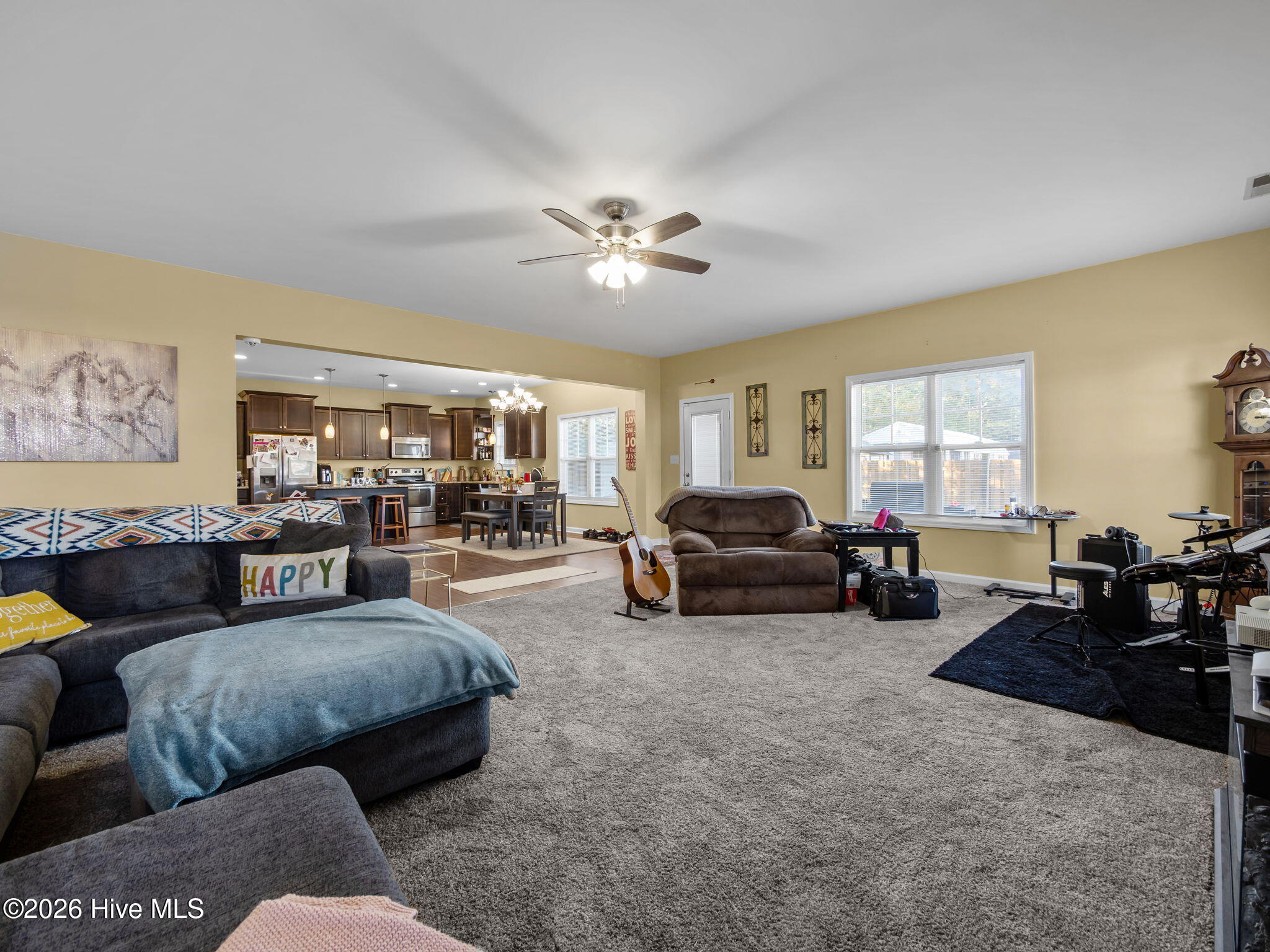 404 Kinroff Drive Hubert, NC 28539 - Photo 24 of 57 Living/Dining/Kitchen