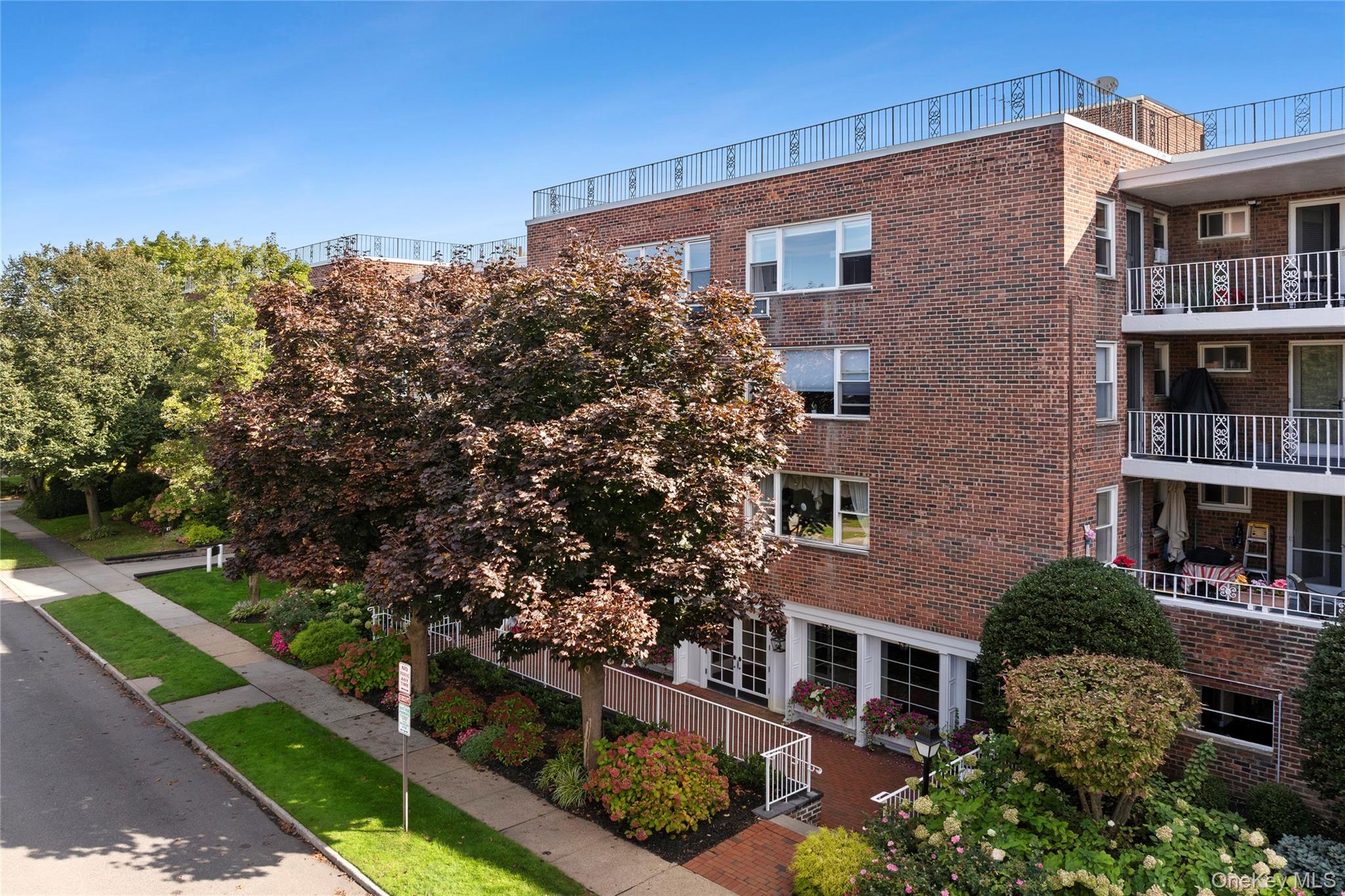 21 Chapel Place, Unit 3M Great Neck, NY 11021 - Photo 20 of 21 View of apartment building / complex