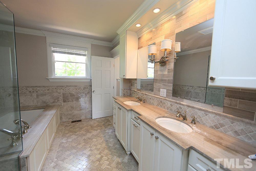2320 Churchill Road Raleigh, NC 27608 - Photo 8 of 18
