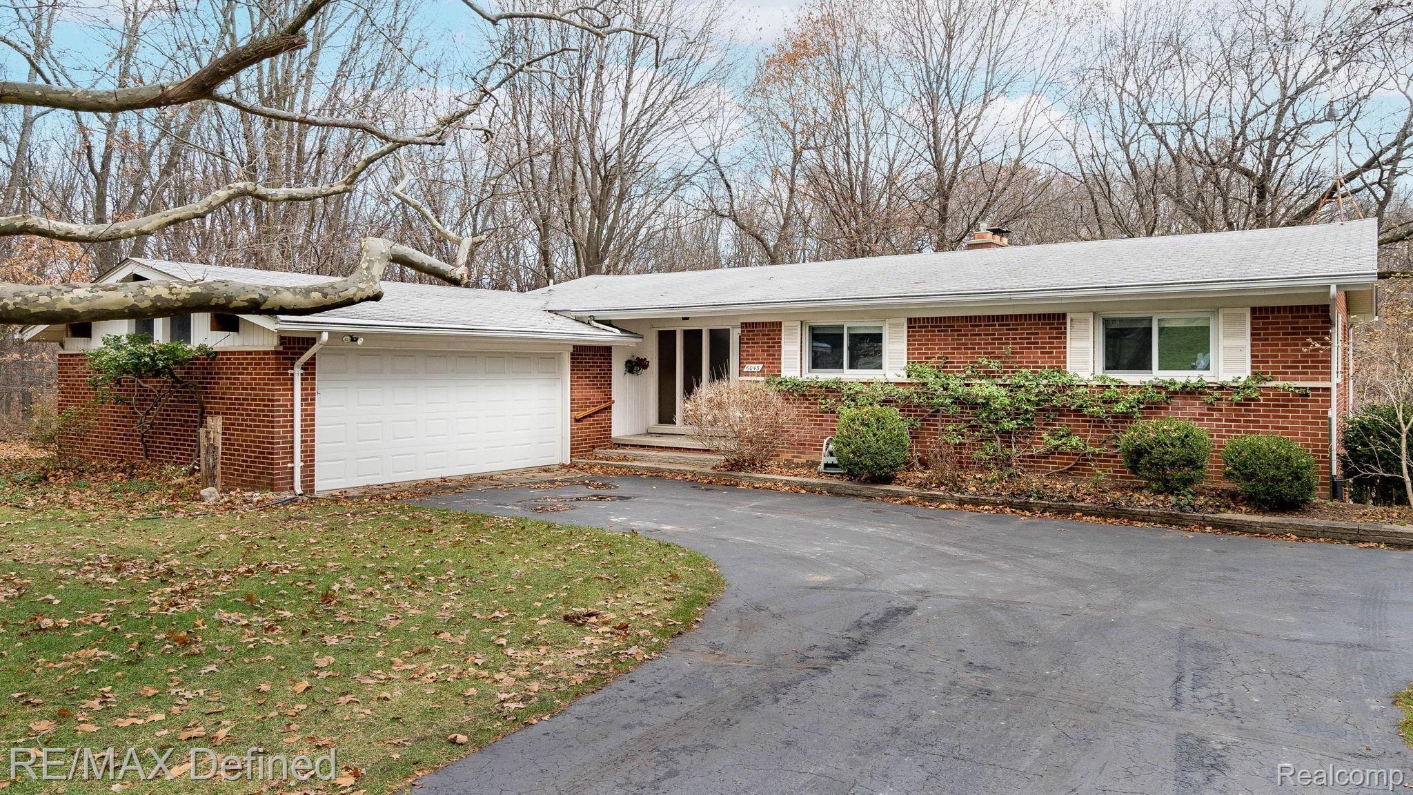 6045 Ronnoco Road Rochester, MI 48306 - Photo 1 of 40 Welcome to 6045 Ronnoco