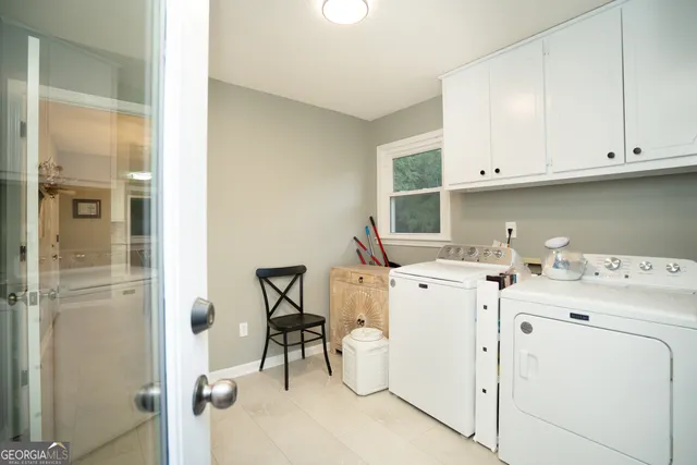 a view of an outdoor space