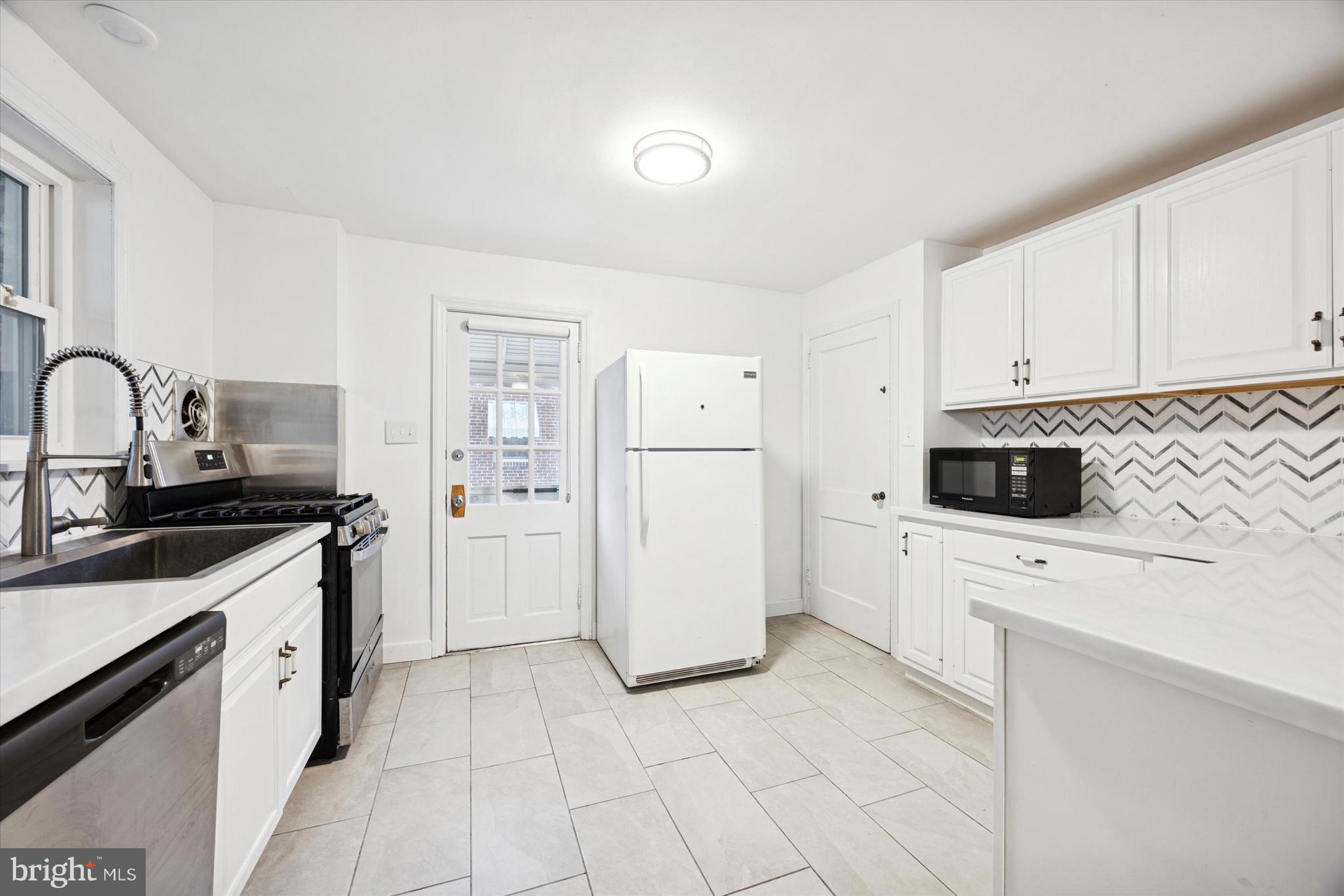 13 Olga Road Wilmington, DE 19805 - Photo 6 of 20