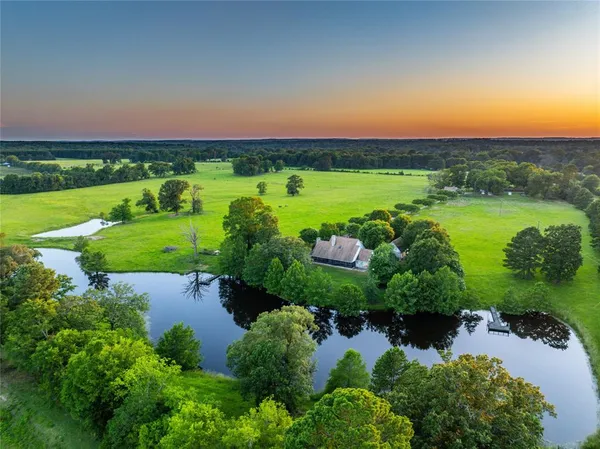$1,595,000 | 7369 Farm To Market Road 999, Timpson, TX 75975