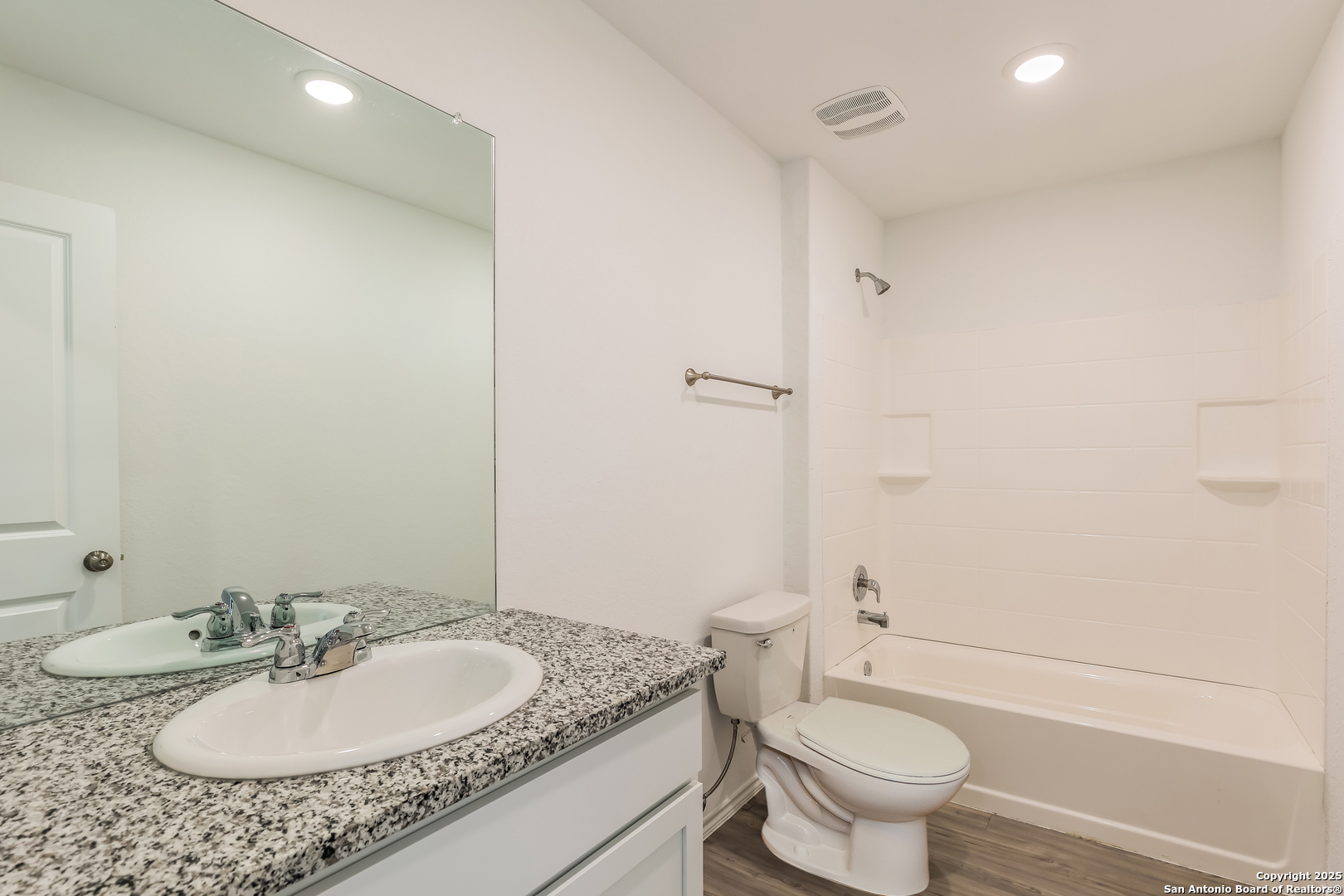 8835 Barrow Path Converse, TX 78109 - Photo 13 of 15