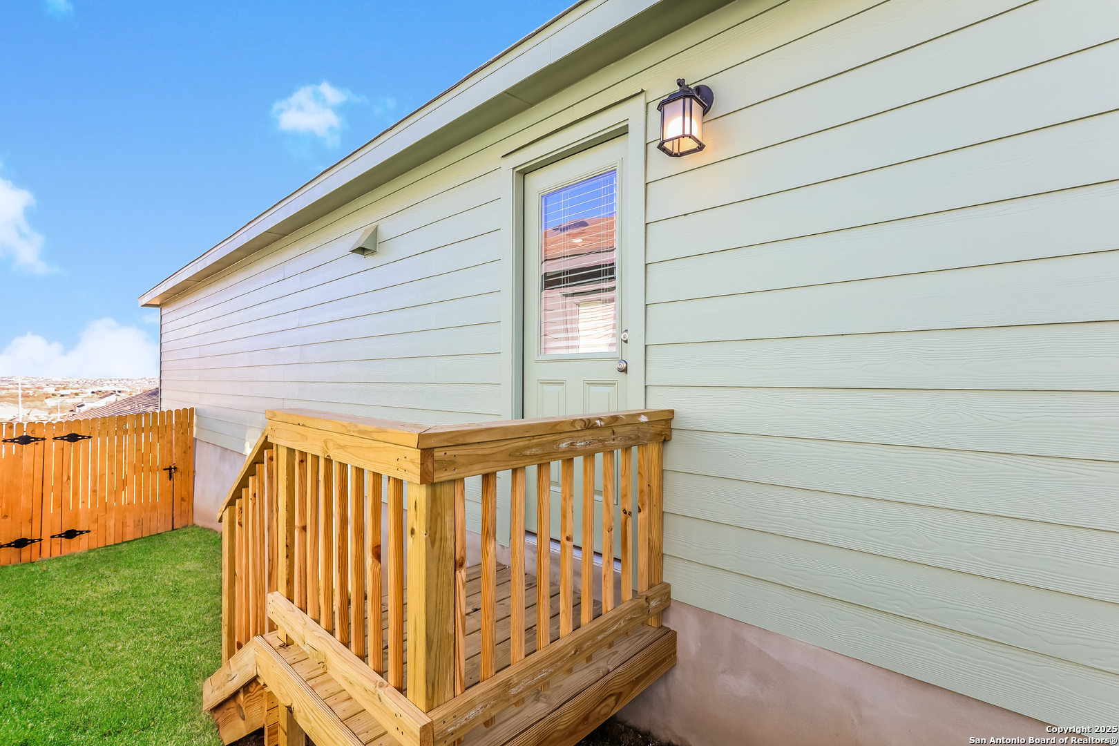 8835 Barrow Path Converse, TX 78109 - Photo 14 of 15