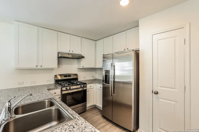 $1,525 | 8835 Barrow Path, Converse, TX 78109