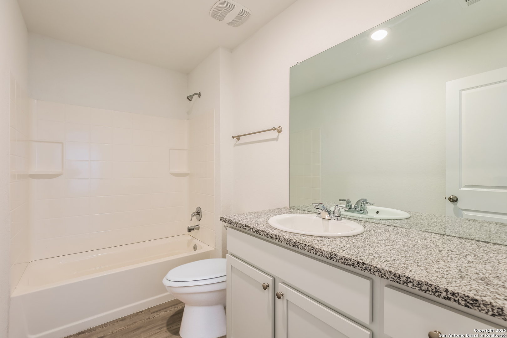 8835 Barrow Path Converse, TX 78109 - Photo 10 of 15