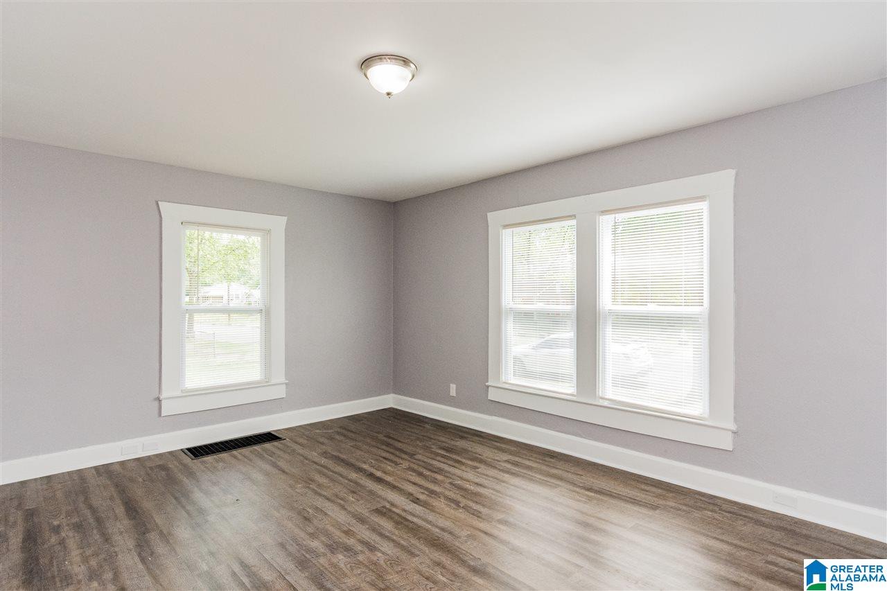 1229 15th Way Southwest Birmingham, AL 35211 - Photo 7 of 26