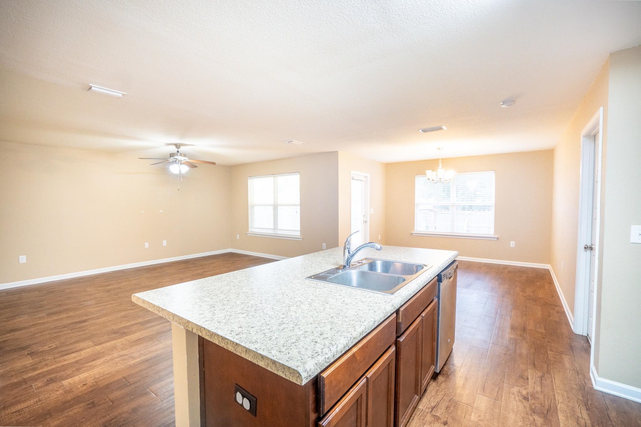 10446 Shetland Drive Daphne, AL 36527 - Photo 7 of 37
