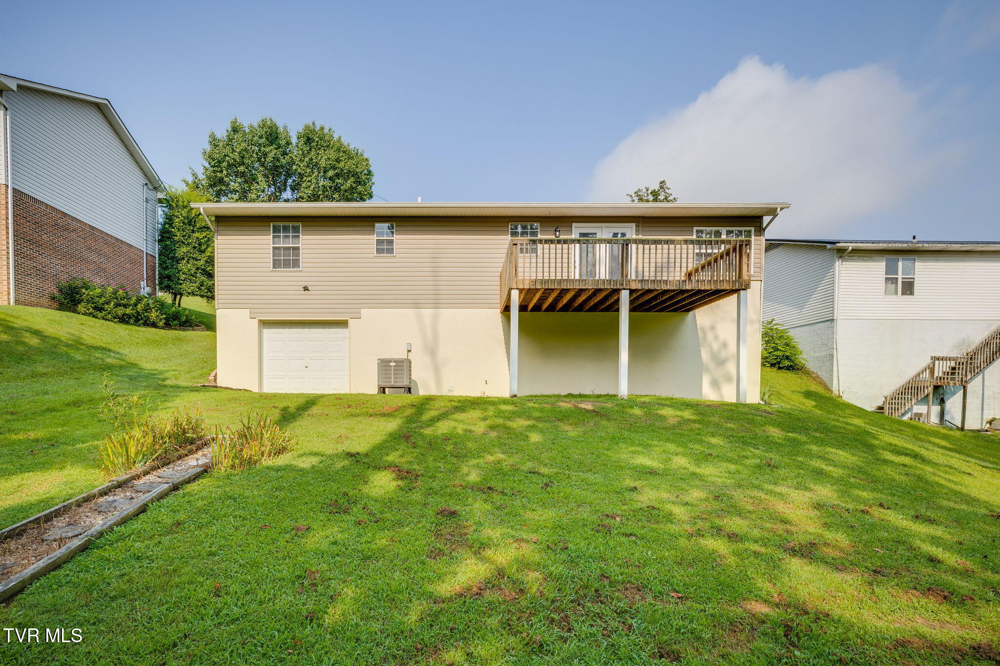 1113 Chippendale Road Kingsport, TN 37660 - Photo 25 of 25 025
