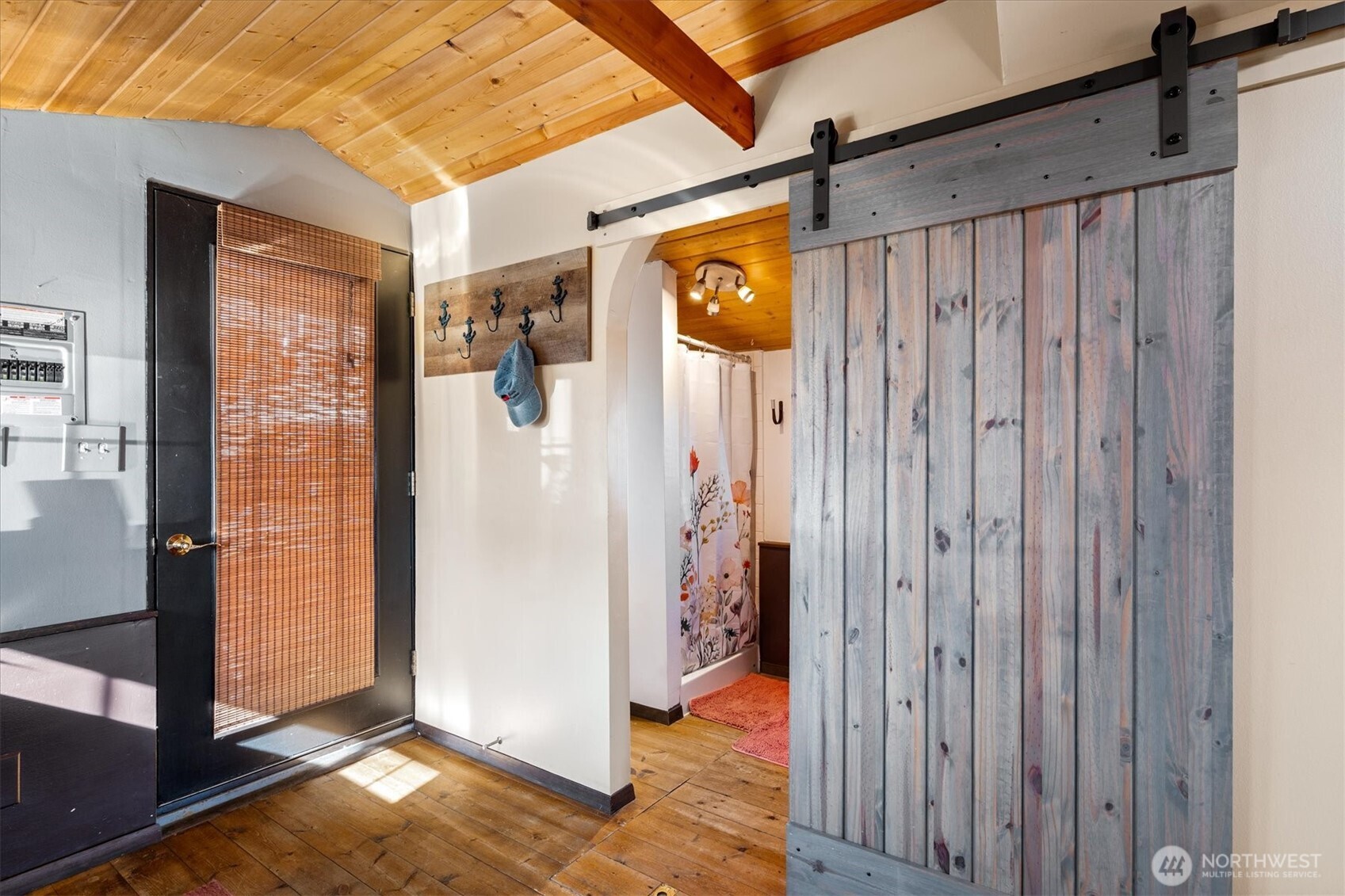 2401 North Northlake Way, Unit L6 Seattle, WA 98103 - Photo 19 of 30 a view of a bathroom with a glass door