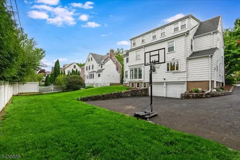 $1,650,000 | 31 The Fairway, Montclair, NJ 07043