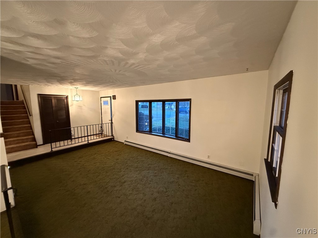 6086 Cavanaugh Road Marcy, NY 13403 - Photo 8 of 17 Living room