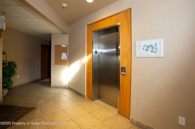 $669,000 | 1400 East Valley Road, Unit 212, Basalt, CO 81621