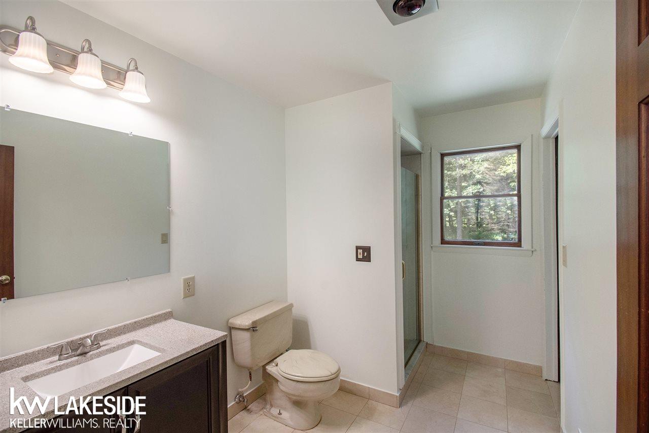 7646 Frith Road Columbus, MI 48063 - Photo 19 of 37 50018839-18.JPG