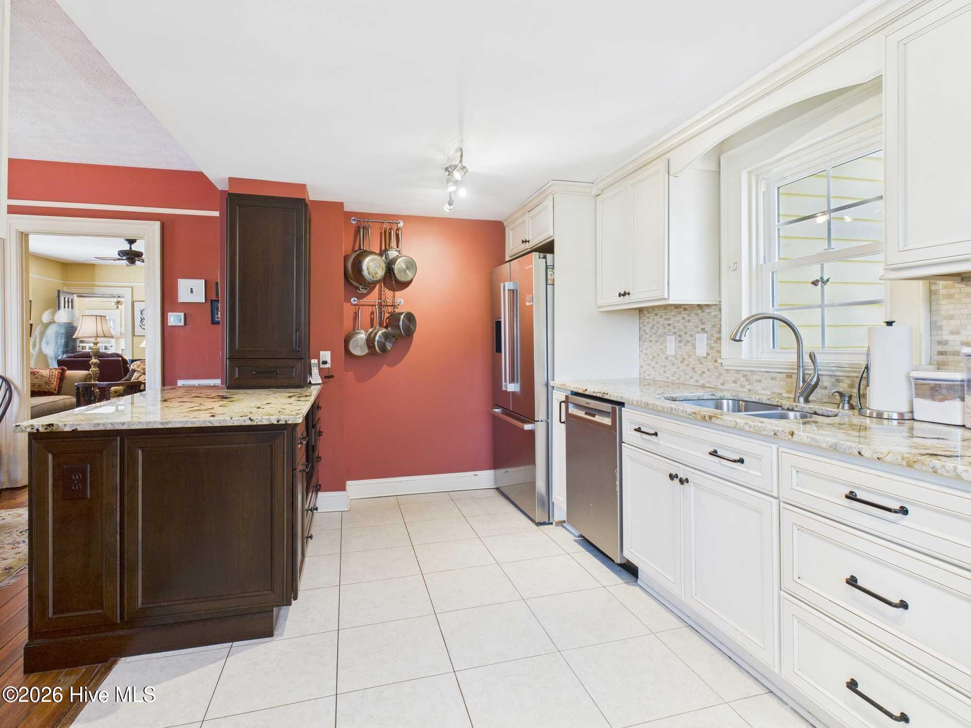524 Carthage Street Cameron, NC 28326 - Photo 16 of 38 CAM04094G0-PR0071-STILL012