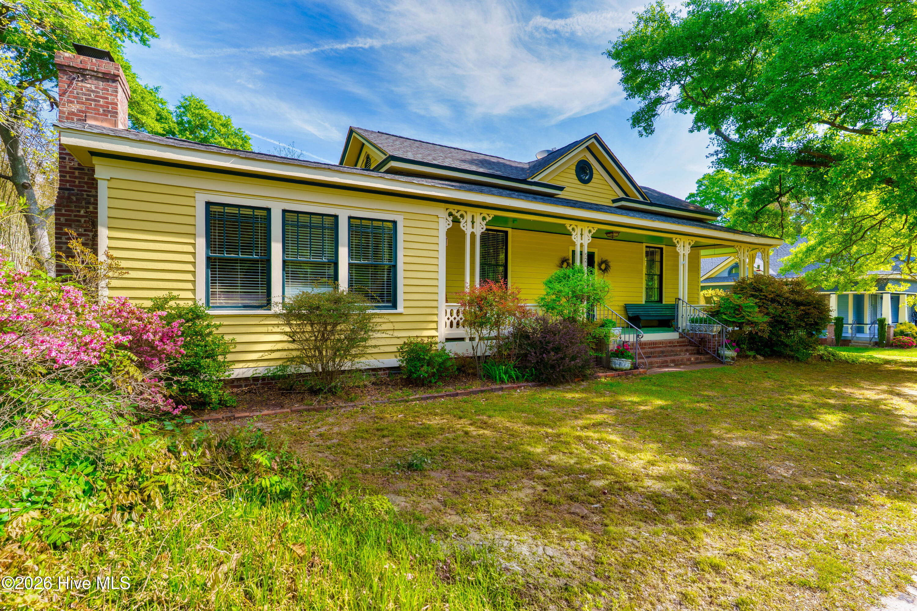 524 Carthage Street Cameron, NC 28326 - Photo 3 of 38 Carthage 3