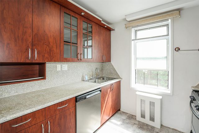 $345,000 | 74-45 Yellowstone Boulevard, Unit 5C, Forest Hills